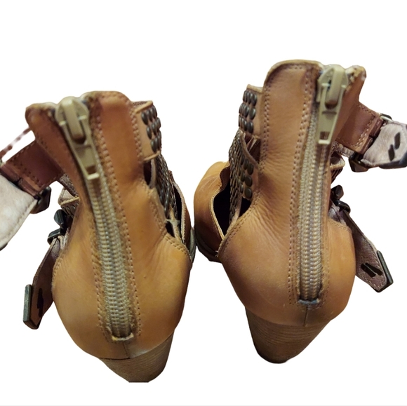 Jeffrey Campbell Leather Ibiza Last Watson Ankle Booties - Picture 10 of 16